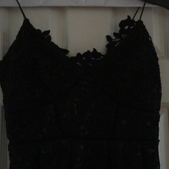 Ori-ali Black applique t-length dress - Picture 4 of 5